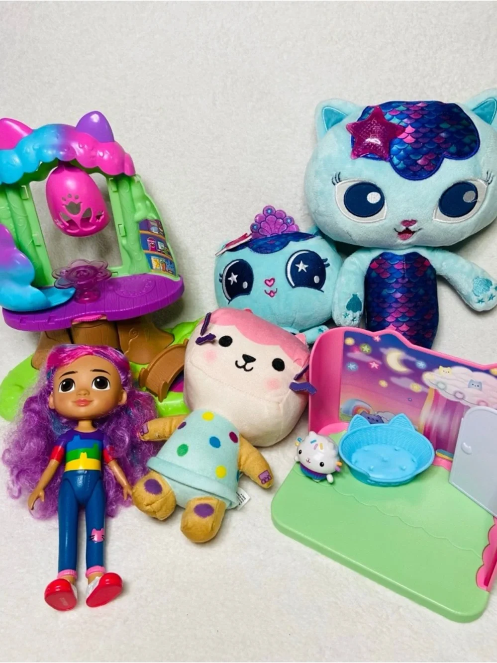 GabbyS Dollhouse this lot